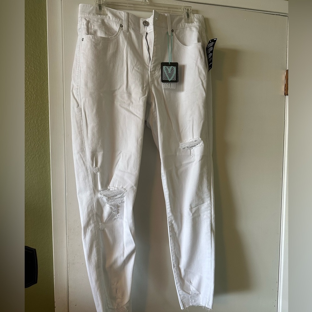 NWT white distressed Lularoe denim.